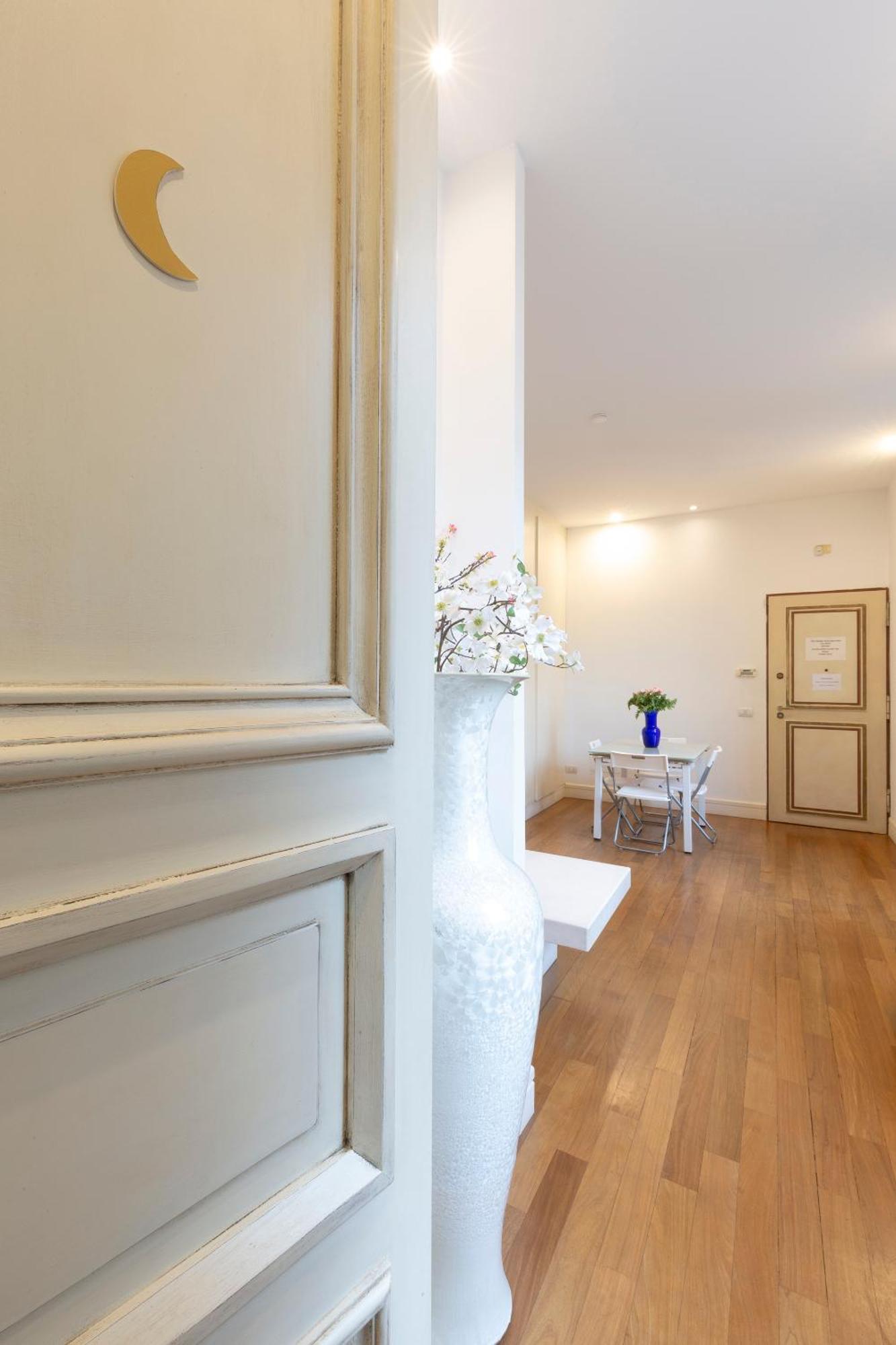 Vittore Rooms & Apartment Милан Экстерьер фото